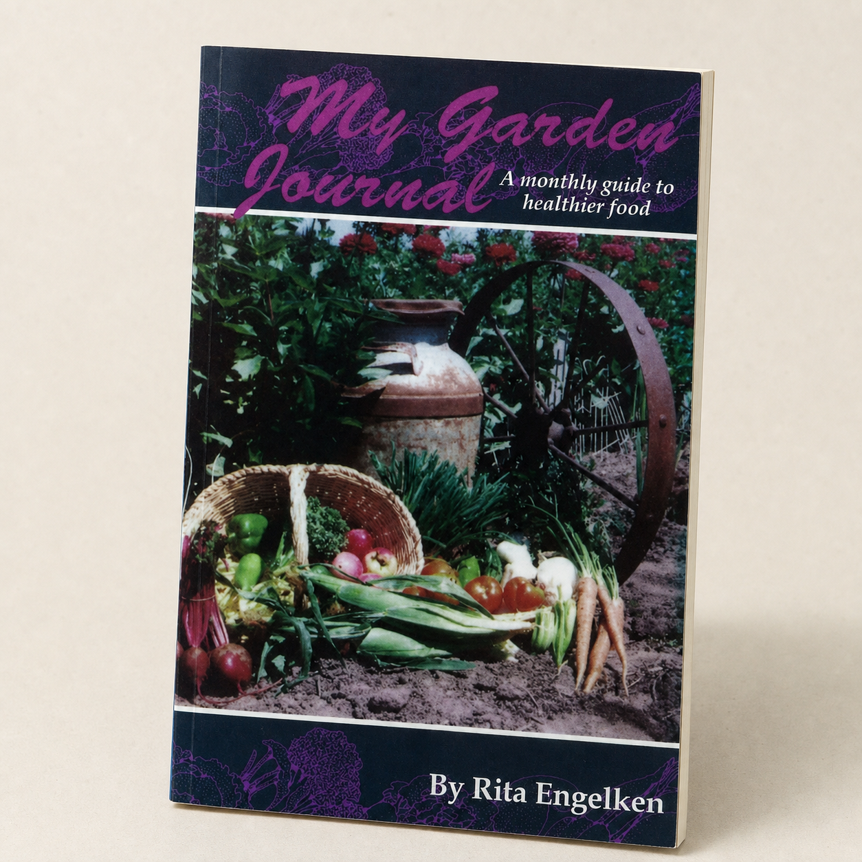 My Garden Journal by Rita Engelken paperback, three-quarter front view